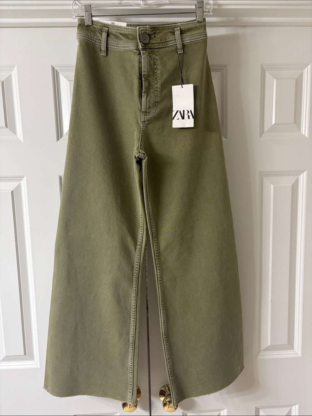 NWT!! Zara The Marine Straight Jeans. Soft Green Color. Sz 36/4.